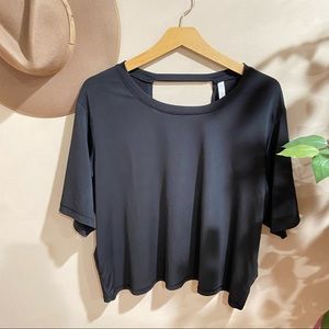 Fabletics Black Short Sleeve Crop Top size XXL
